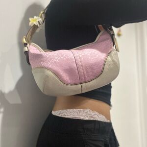 Pink and white coach soho Women's Shoulder Bag